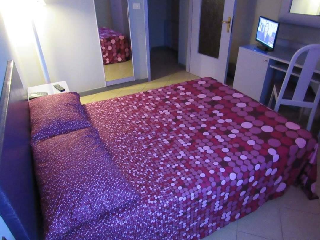 B&B The Sun Swimming & Pool Turin Exteriör bild